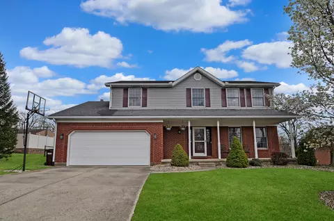 1243 Holly Hill Dr, Greenville, OH 45331