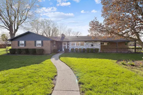 75 Helen St, Enon, OH 45323