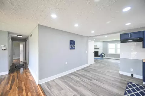 Entry Way - 245 Gordon Rd, Springfield, OH 45504 photo 2 of 2