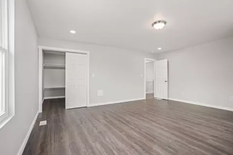 Bedroom - 1517 Parker St, Springfield, OH 45503 photo 8 of 8