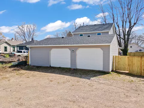 Exterior - 1517 Parker St, Springfield, OH 45503 photo 2 of 8