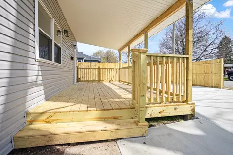 Exterior - 1517 Parker St, Springfield, OH 45503 photo 3 of 8