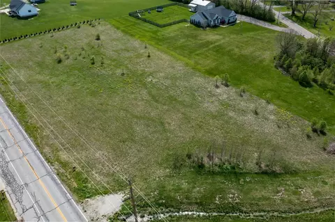 555 Tuttle Rd, Springfield, OH 45503 photo 3