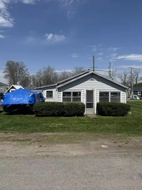 8960 Maple St, Lakeview, OH 43331