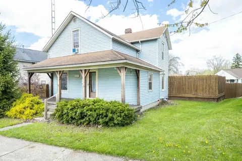 Exterior - 607 E Columbus St, Kenton, OH 43326 photo 12 of 13