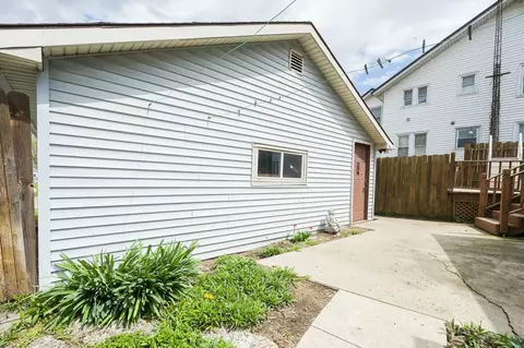 Exterior - 607 E Columbus St, Kenton, OH 43326 photo 9 of 13