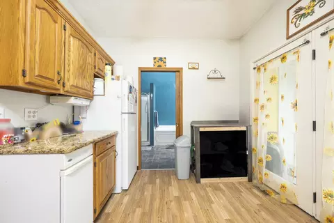 Kitchen - 607 E Columbus St, Kenton, OH 43326 photo 5 of 5