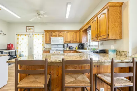 Kitchen - 607 E Columbus St, Kenton, OH 43326 photo 2 of 5