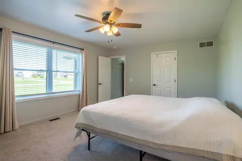 Bedroom - 4100 Joshane St, Springfield, OH 45502 photo 3 of 9