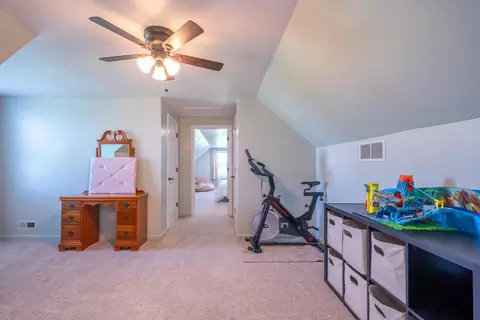 Entry Way - 4100 Joshane St, Springfield, OH 45502 photo 4 of 4