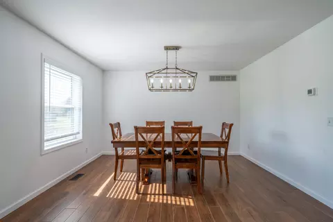 Dining - 4100 Joshane St, Springfield, OH 45502 photo 1 of 2