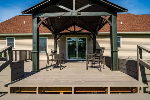 Exterior - 4100 Joshane St, Springfield, OH 45502 photo 5 of 13