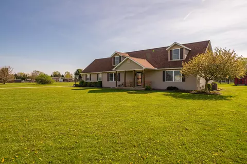 Exterior - 4100 Joshane St, Springfield, OH 45502 photo 2 of 13