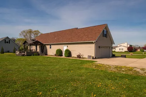 Exterior - 4100 Joshane St, Springfield, OH 45502 photo 9 of 13