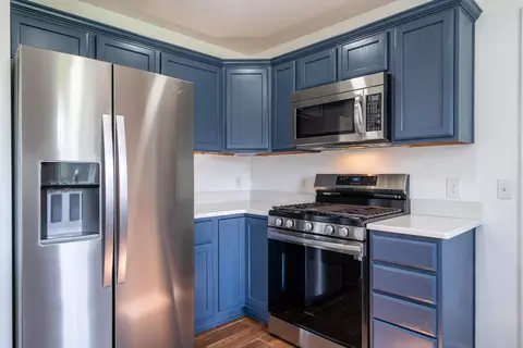 Kitchen - 4100 Joshane St, Springfield, OH 45502 photo 4 of 5