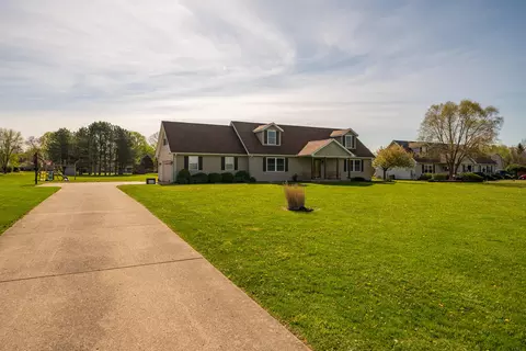 Exterior - 4100 Joshane St, Springfield, OH 45502 photo 1 of 13