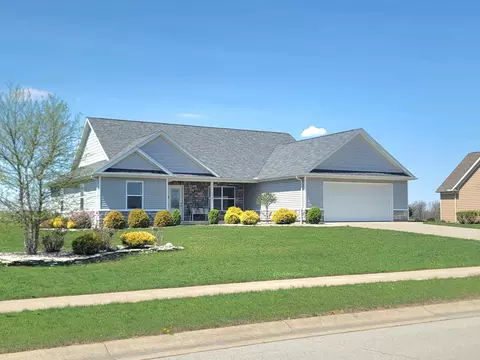 2301 Eaglebrooke Cir, Celina, OH 45822