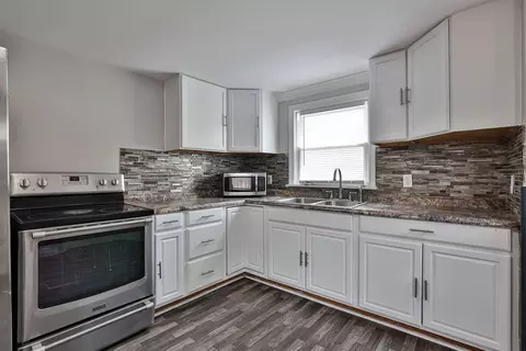 1639 S Burnett Rd, Springfield, OH 45505 photo 8
