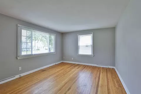 1639 S Burnett Rd, Springfield, OH 45505 photo 4