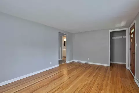 1639 S Burnett Rd, Springfield, OH 45505 photo 6