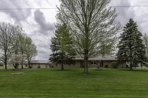17993 Hiett Rd, Waynesfield, OH 45896