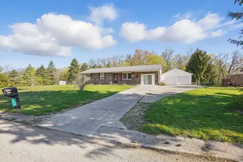 3210 Rhea Ln, Springfield, OH 45502 photo 2