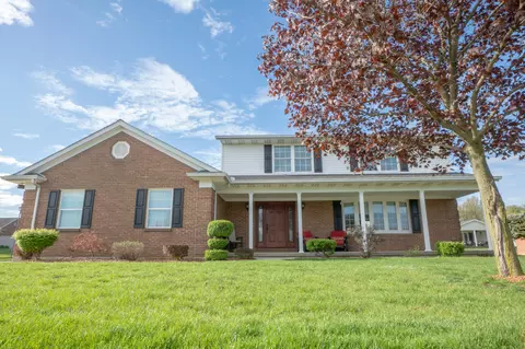 201 Diamond Dr, Anna, OH 45302
