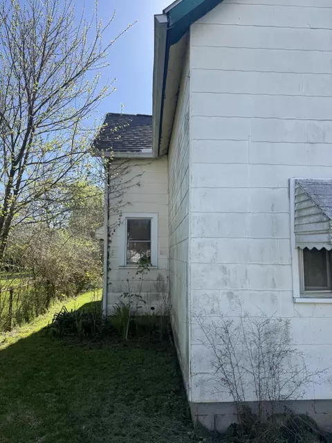 1016 Wayne Ave, Springfield, OH 45503 photo 3