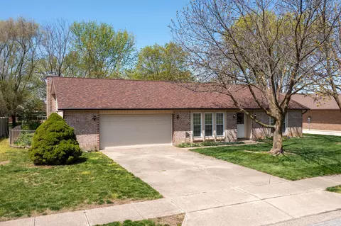1208 Northbrook Ln, Troy, OH 45373