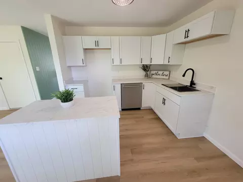 Kitchen - 2027 Andover Ave, Springfield, OH 45503 photo 2 of 4