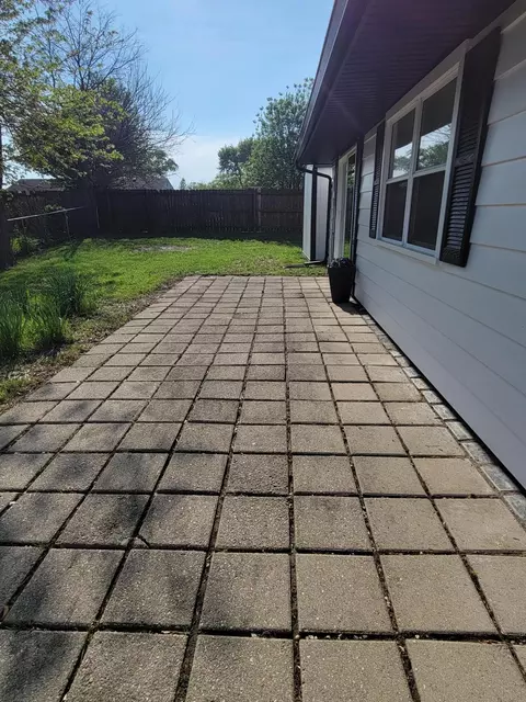Exterior - 2027 Andover Ave, Springfield, OH 45503 photo 8 of 10