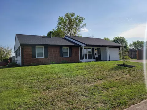 Exterior - 2027 Andover Ave, Springfield, OH 45503 photo 3 of 10