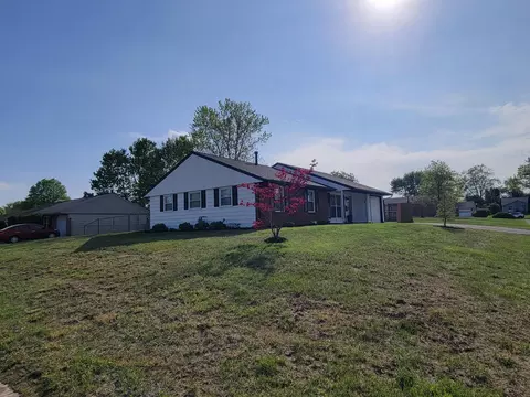 Exterior - 2027 Andover Ave, Springfield, OH 45503 photo 4 of 10