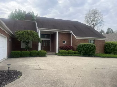 623 Westover Dr, Sidney, OH 45365