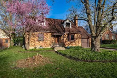 306 S 7th St, Miamisburg, OH 45342