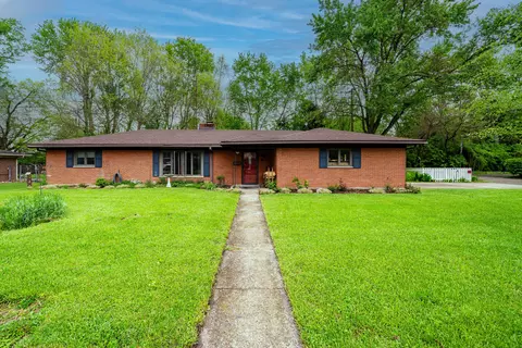 5477 Susan Dr, Dayton, OH 45415