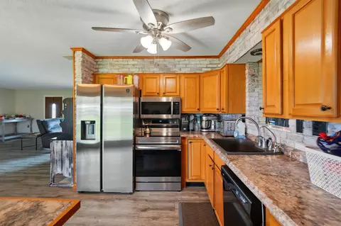 Kitchen - 5370 Penny Pike, Springfield, OH 45502 photo 2 of 3