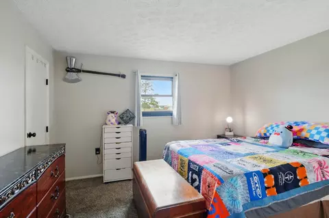 Bedroom - 5370 Penny Pike, Springfield, OH 45502 photo 3 of 5