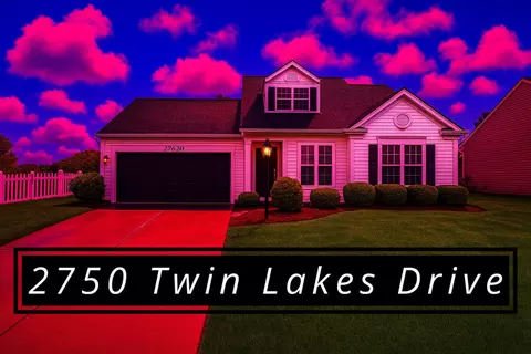 2750 Twin Lakes Dr, Troy, OH 45373