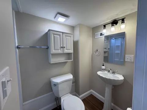 Bath - 315 N Jackson St, Springfield, OH 45504 photo 3 of 3