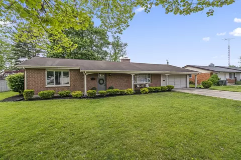 162 Robin Hood Ln, Troy, OH 45373