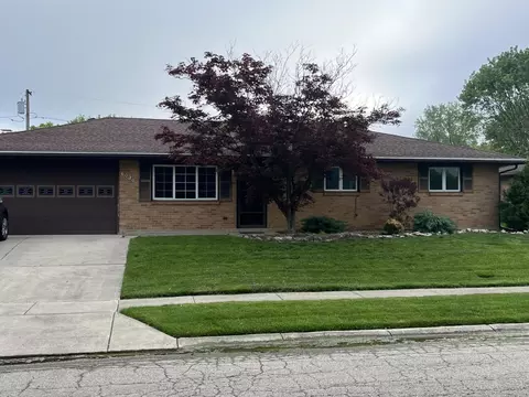 6030 Imperial Hills Dr, Dayton, OH 45414