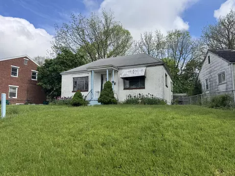 Exterior - 914 Mitchell Blvd, Springfield, OH 45503 photo 2 of 6