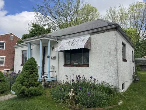 Exterior - 914 Mitchell Blvd, Springfield, OH 45503 photo 3 of 6