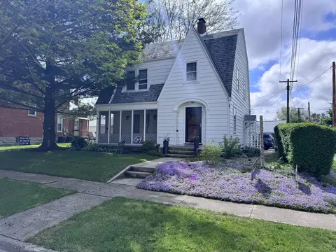 607 W South St, Saint Marys, OH 45885