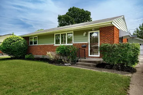 110 Whispering Dr, Trotwood, OH 45426