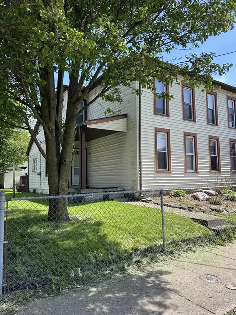 956 Park Ave, Springfield, OH 45503