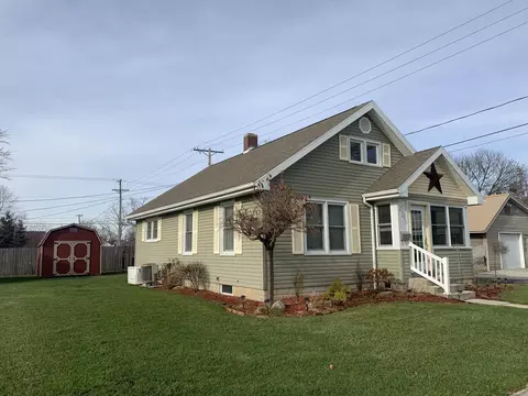 221 S Mill St, Celina, OH 45822