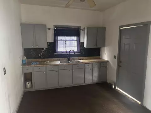 Kitchen - 1572 Mound St, Springfield, OH 45505 photo 1 of 1