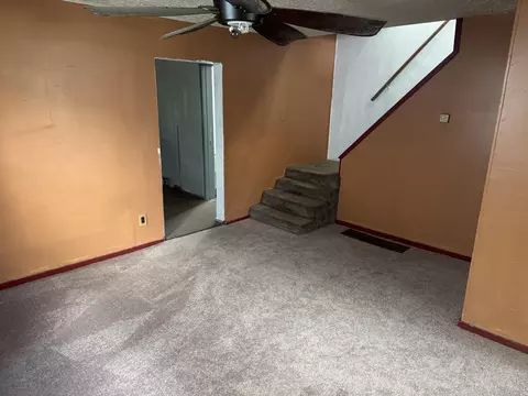 Living - 1572 Mound St, Springfield, OH 45505 photo 1 of 2